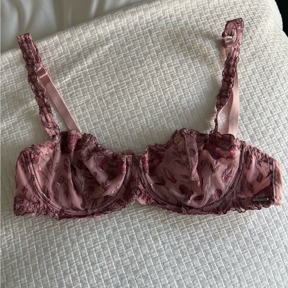 La Vie En Rose Unlined Balconette Bra - Picture 2 of 9